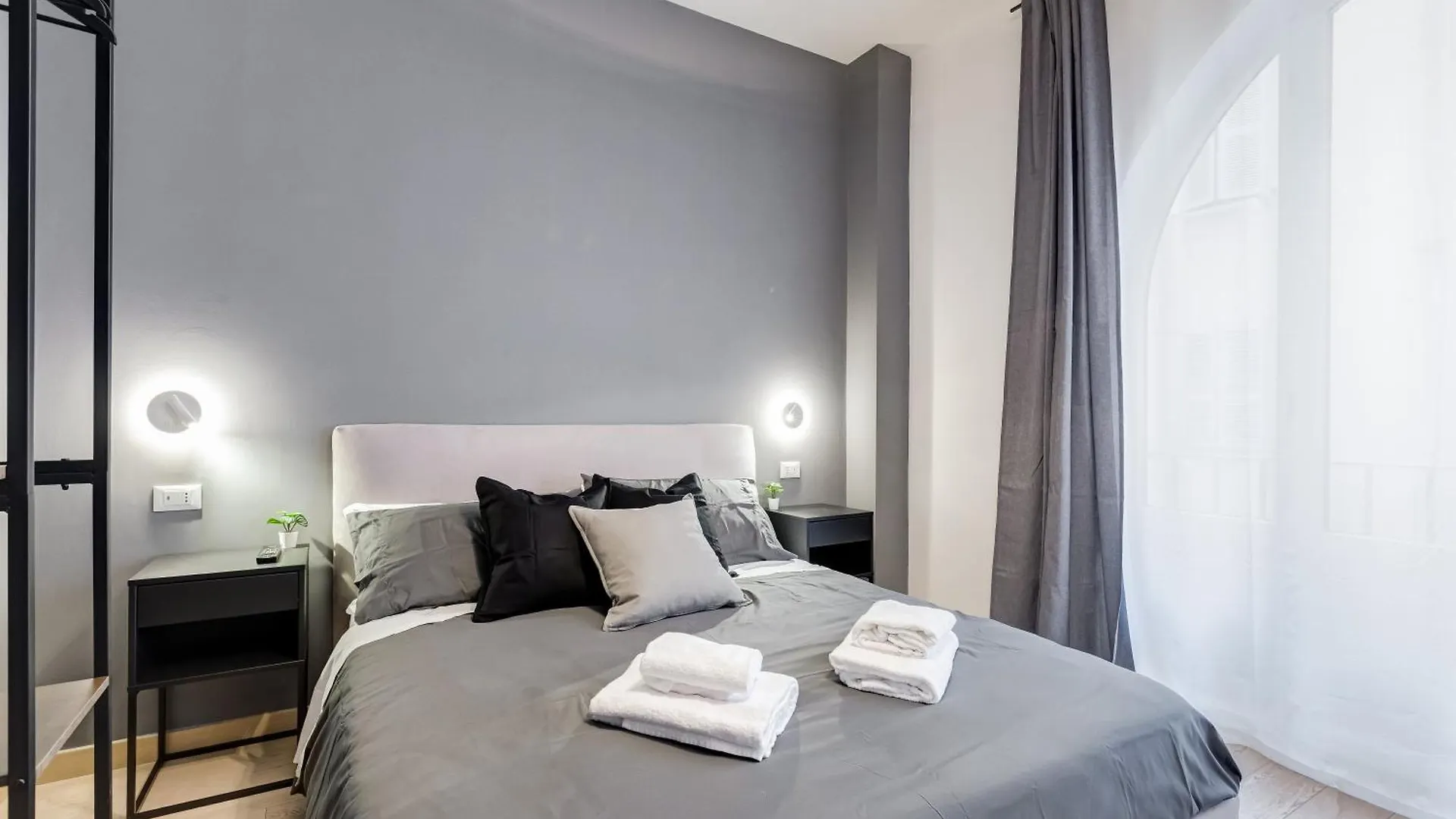Apartment Classy 2-Bdr In Termini District Rome