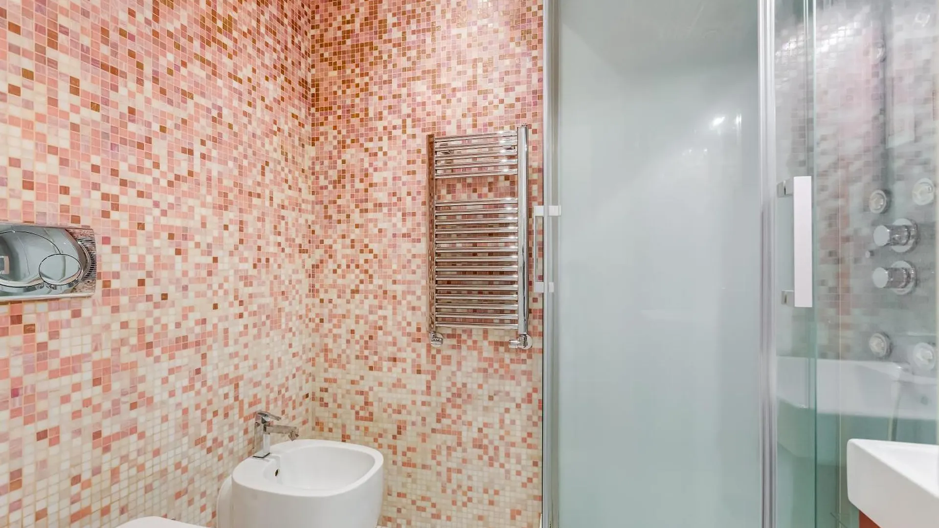 Classy 2-Bdr In Termini District Rome Apartment
