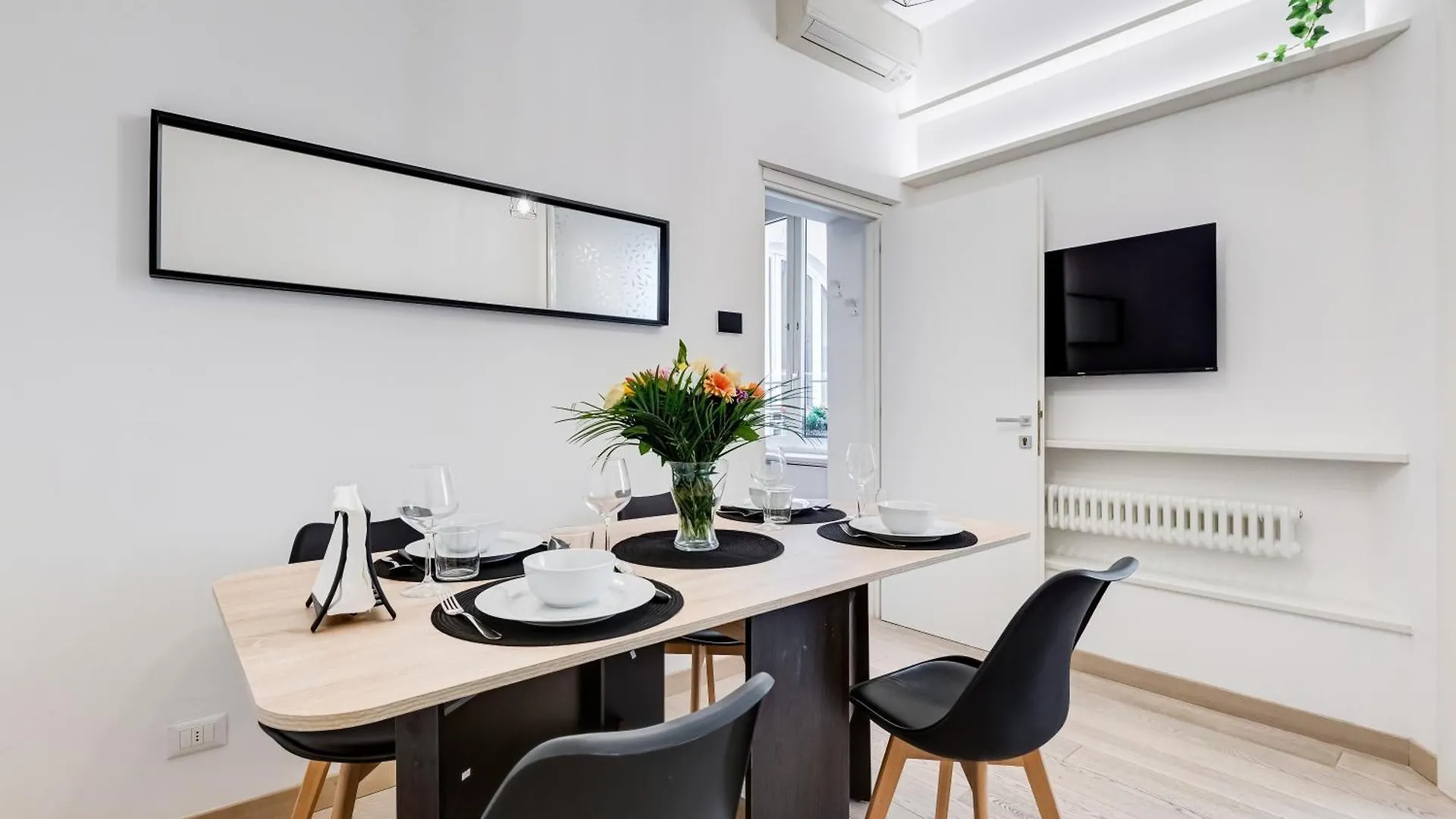 Apartment Classy 2-Bdr In Termini District Rome
