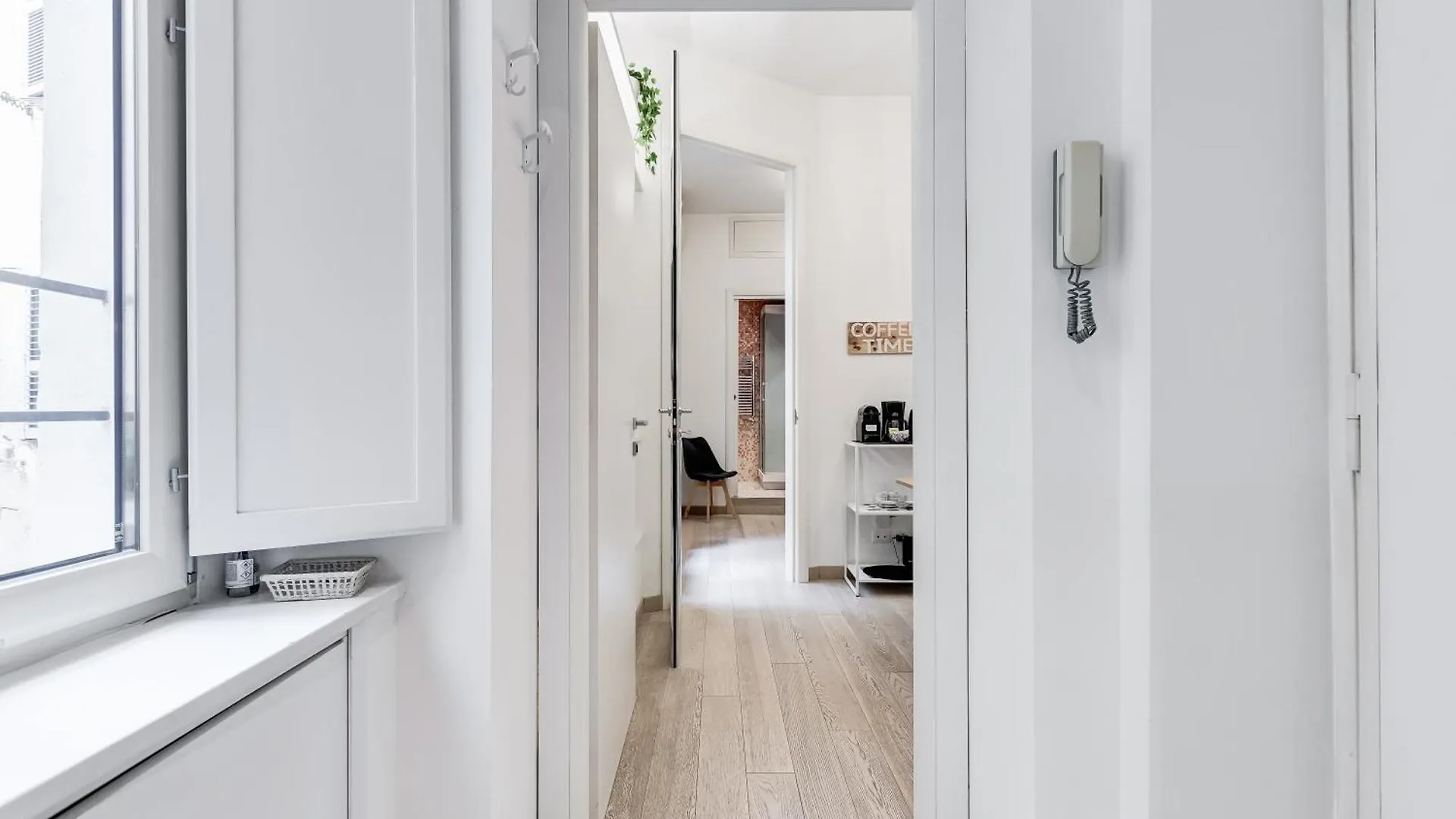Apartment Classy 2-Bdr In Termini District Rome