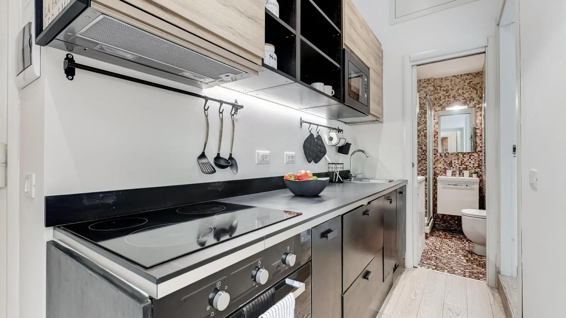 Classy 2-Bdr In Termini District Rome Apartment
