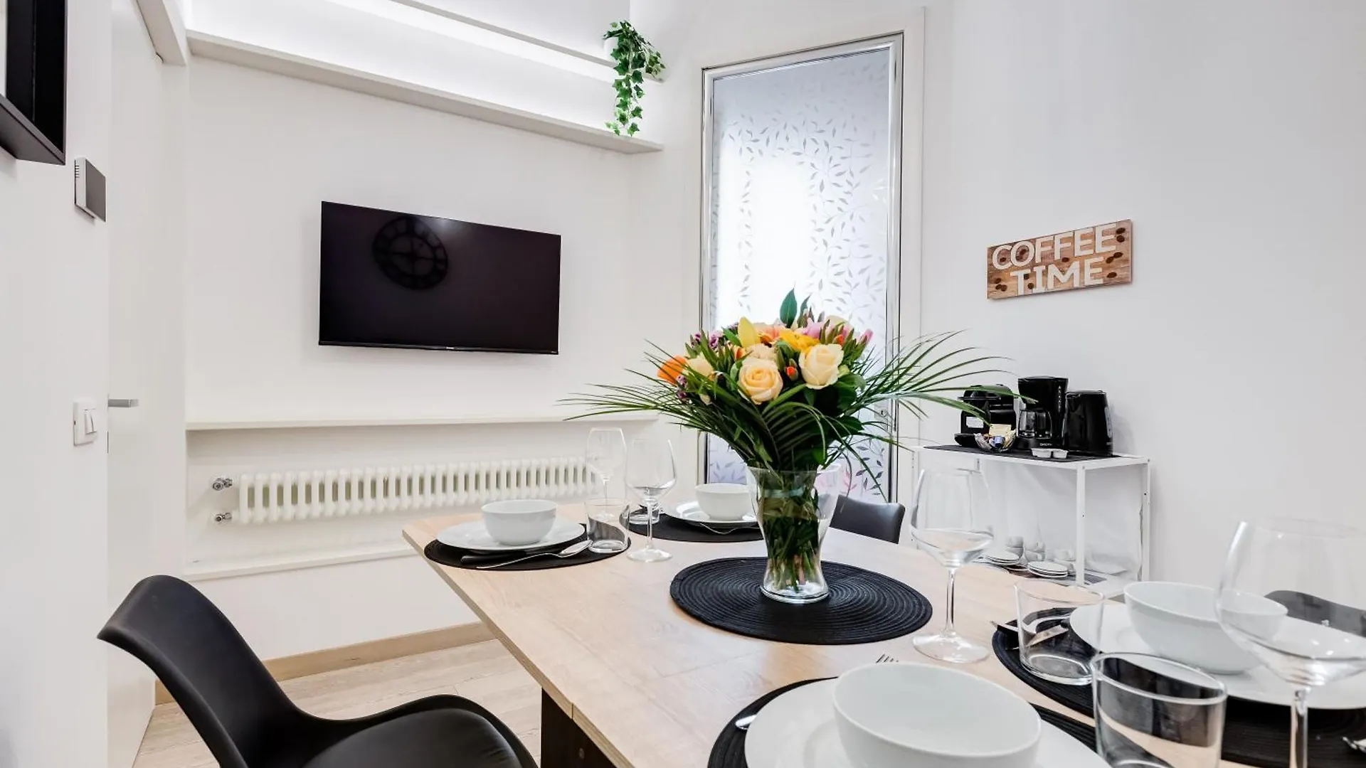 Apartment Classy 2-Bdr In Termini District Rome