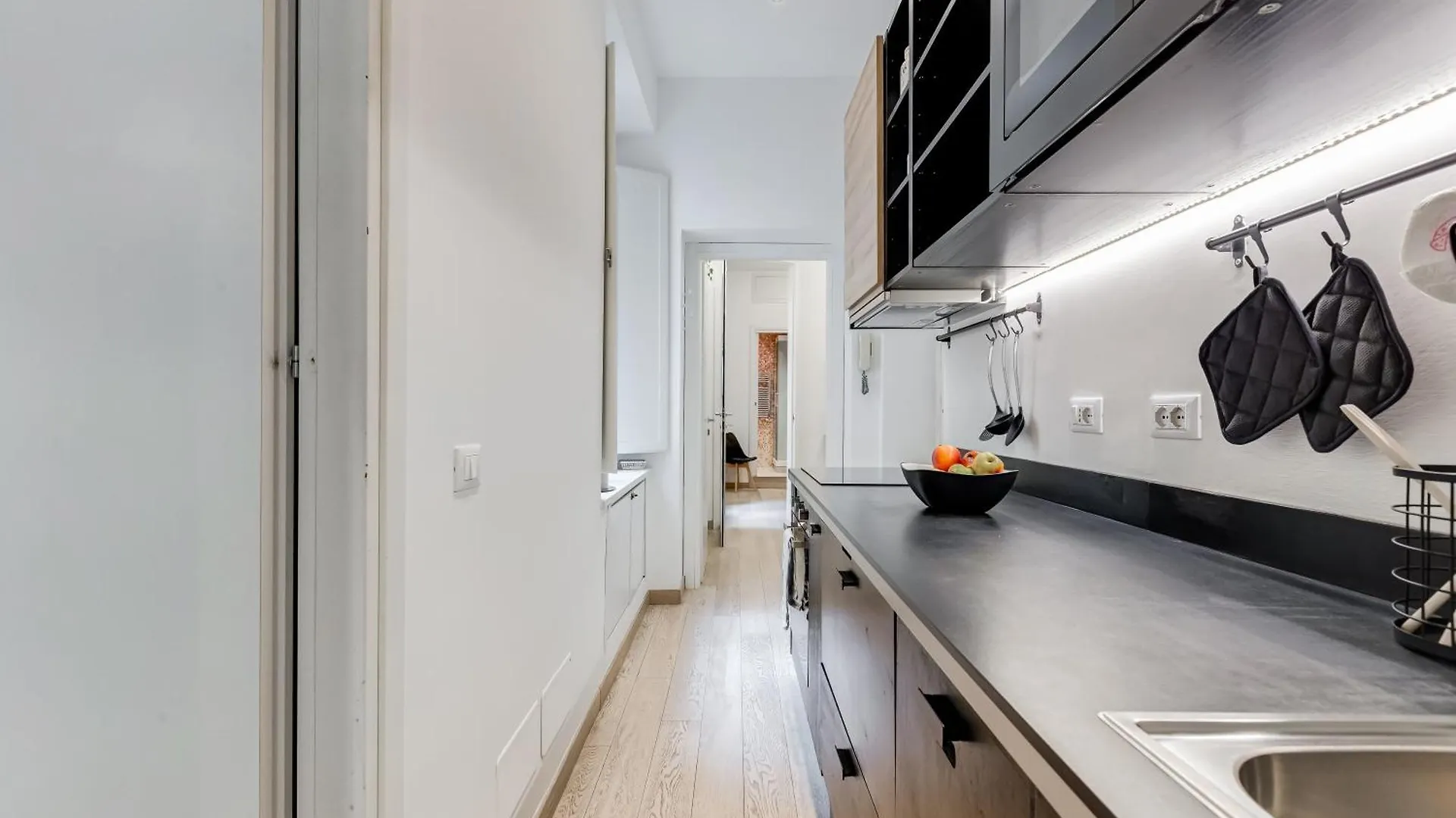 Classy 2-Bdr In Termini District Rome Apartment