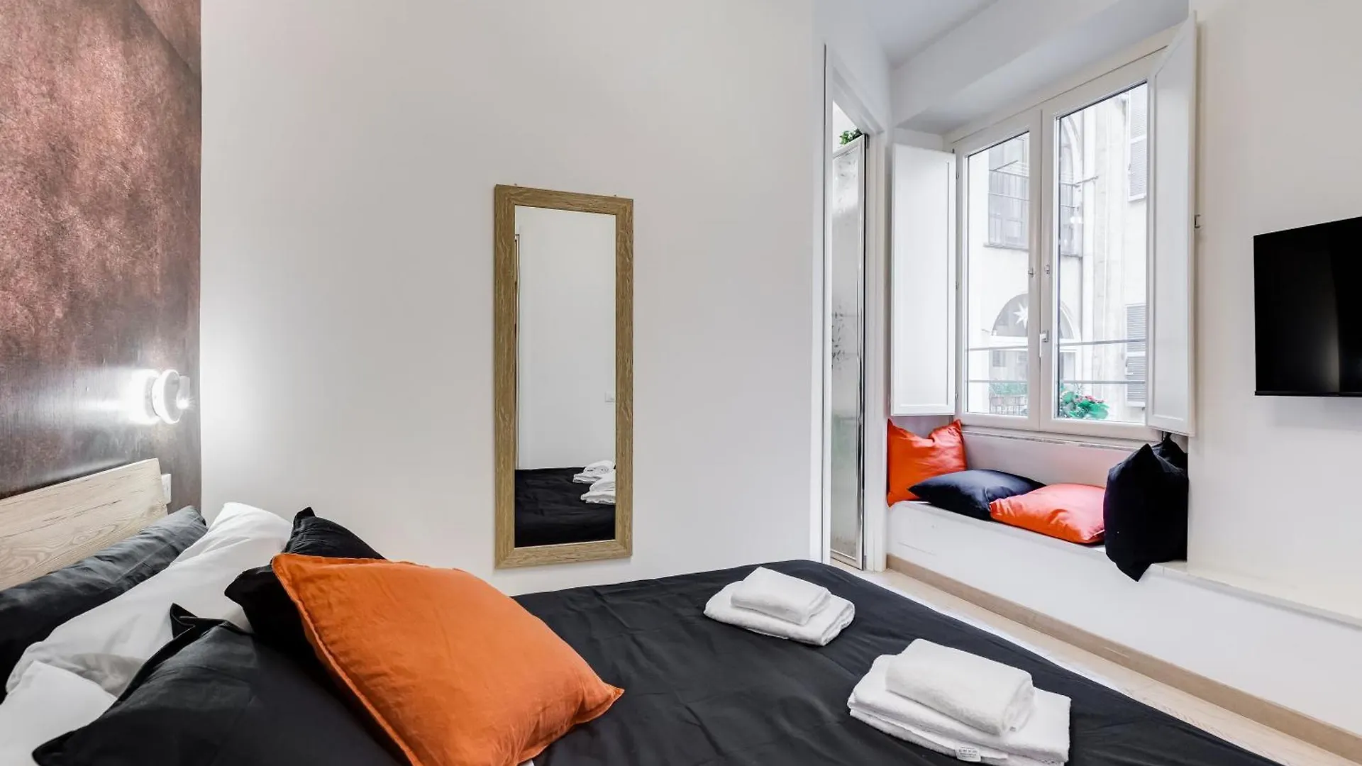 Classy 2-Bdr In Termini District Rome Apartment